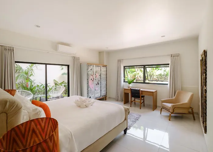 Luna Rosa 1br Near *