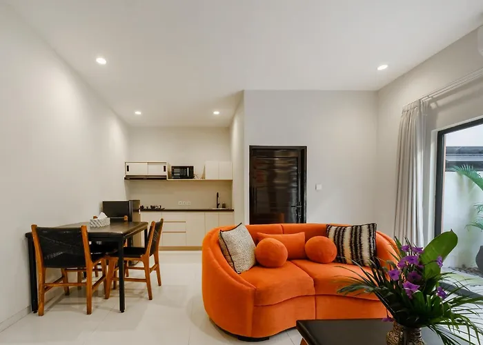 Luna Rosa 1br Near
