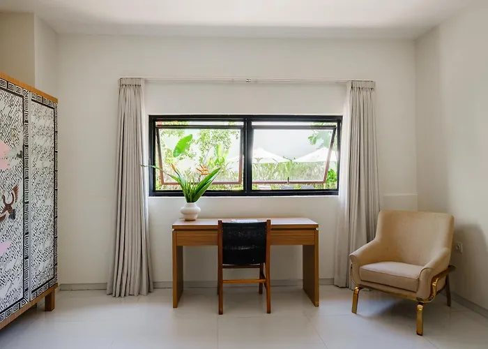 Luna Rosa 1br Near *